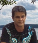 Champion, Simon